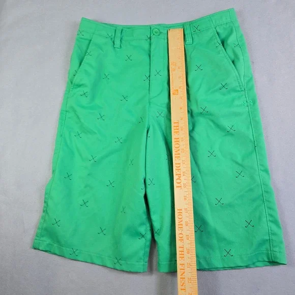 Under Armour Golf Shorts Boys Size 20 Green Embroidered Clubs HeatGear Loose - Picture 9 of 11